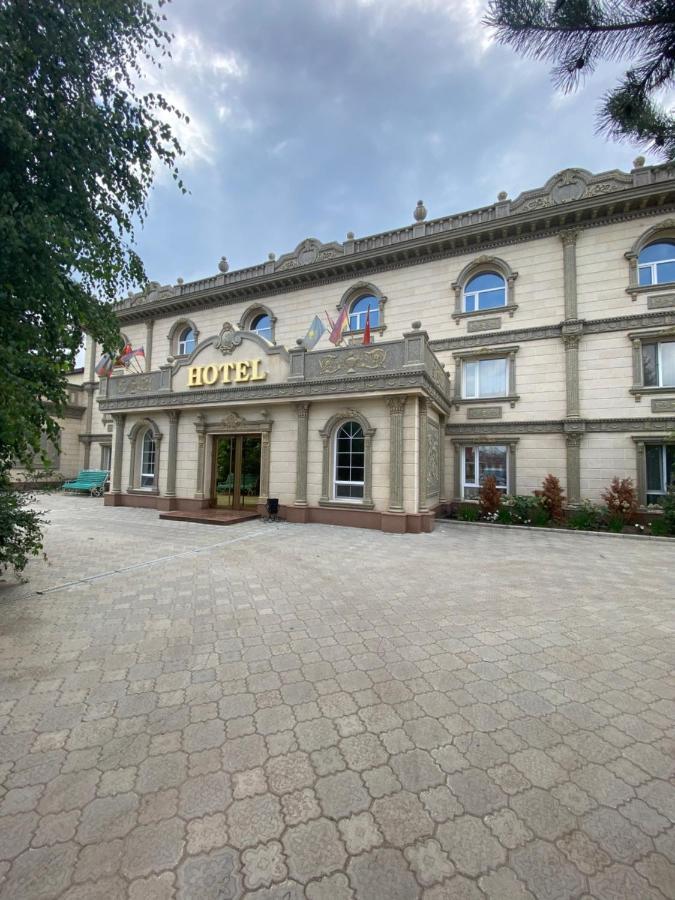 Hotel Astam Kustanaj Zewnętrze zdjęcie