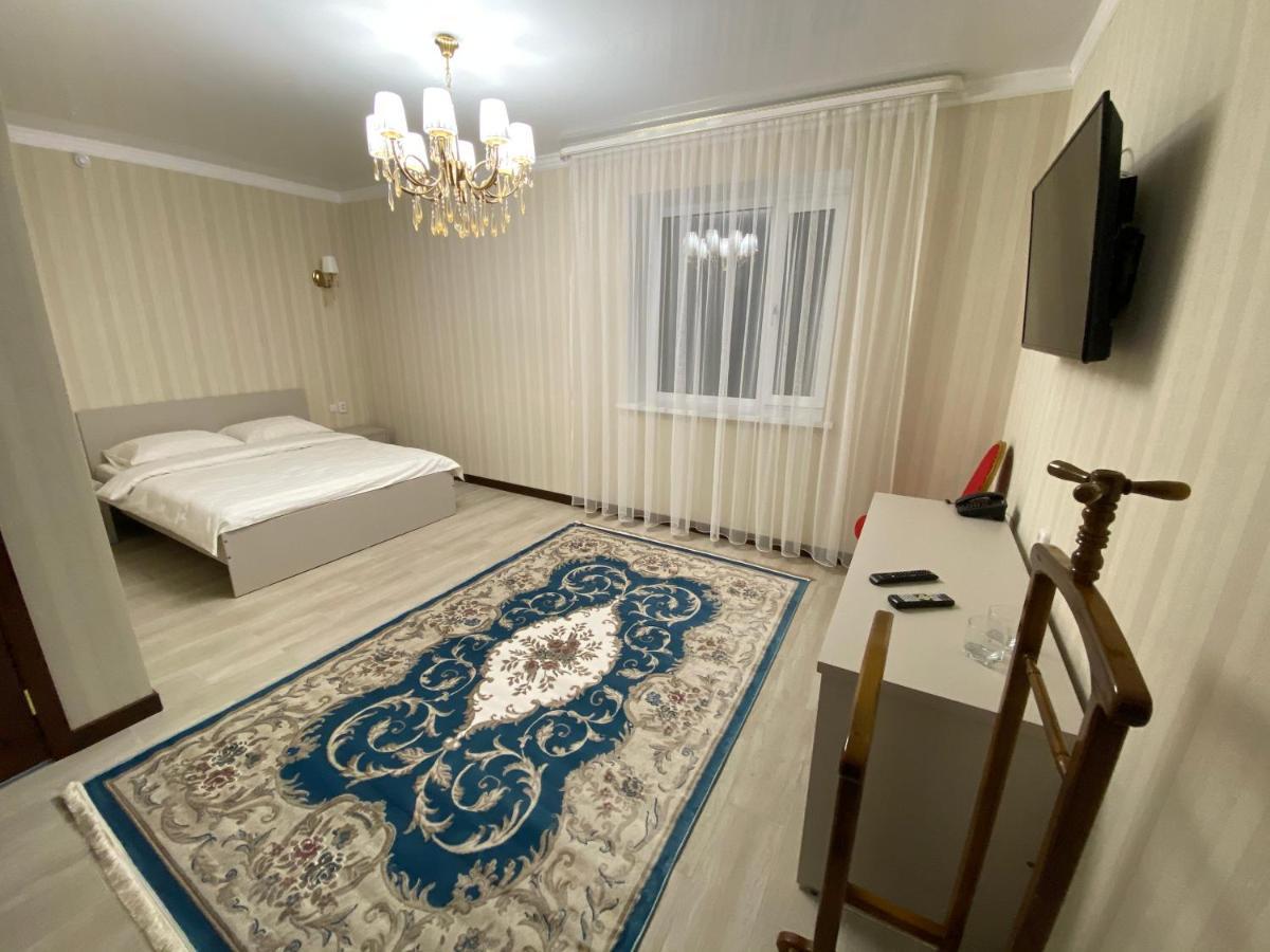 Hotel Astam Kustanaj Zewnętrze zdjęcie