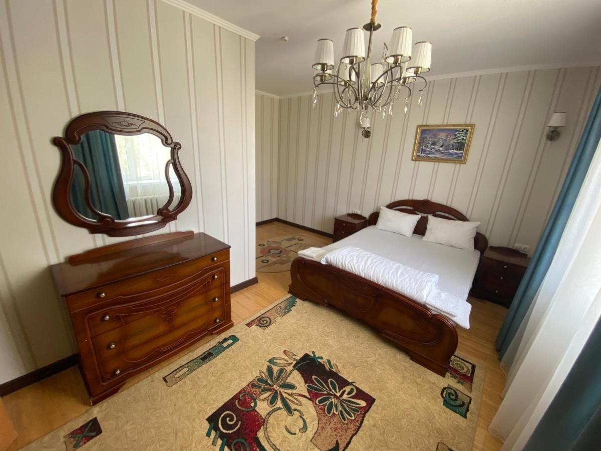 Hotel Astam Kustanaj Zewnętrze zdjęcie