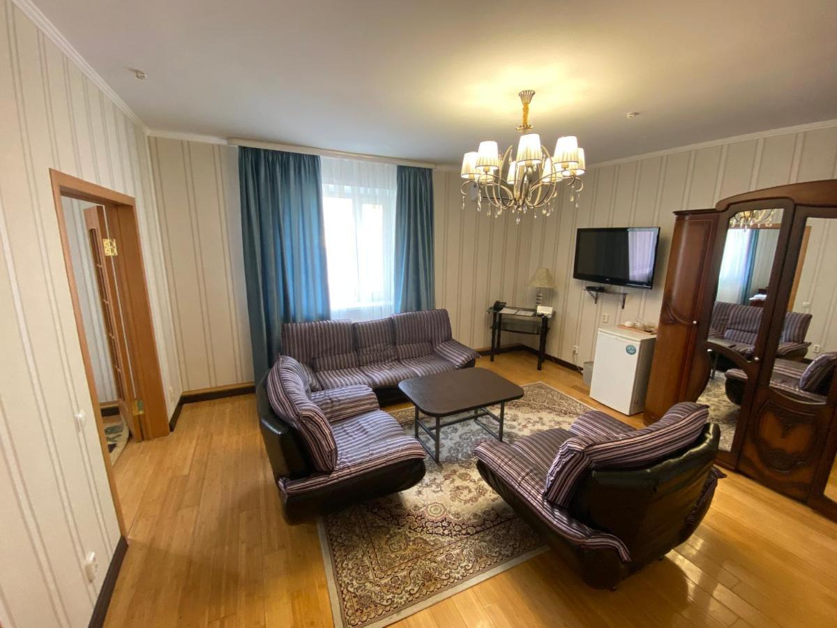 Hotel Astam Kustanaj Zewnętrze zdjęcie