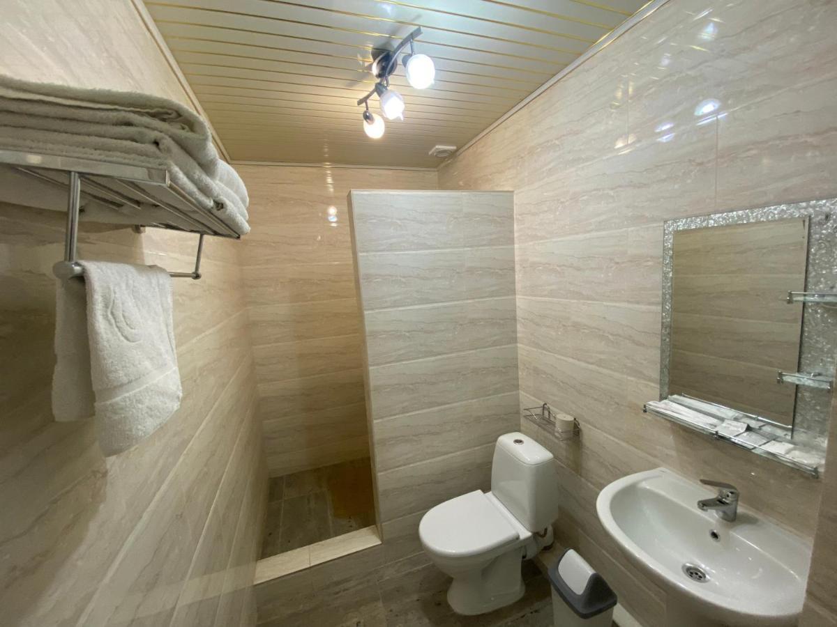 Hotel Astam Kustanaj Zewnętrze zdjęcie